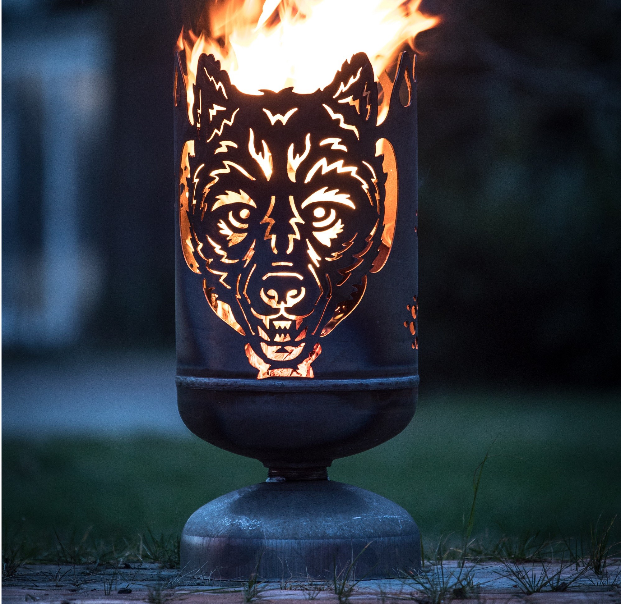 Feuerkorb Modell " Wolf " Feuerstelle Größe L Feuersäule aus Stahl 